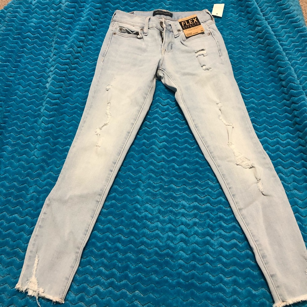 Aeropostale low rise cropped jeggings